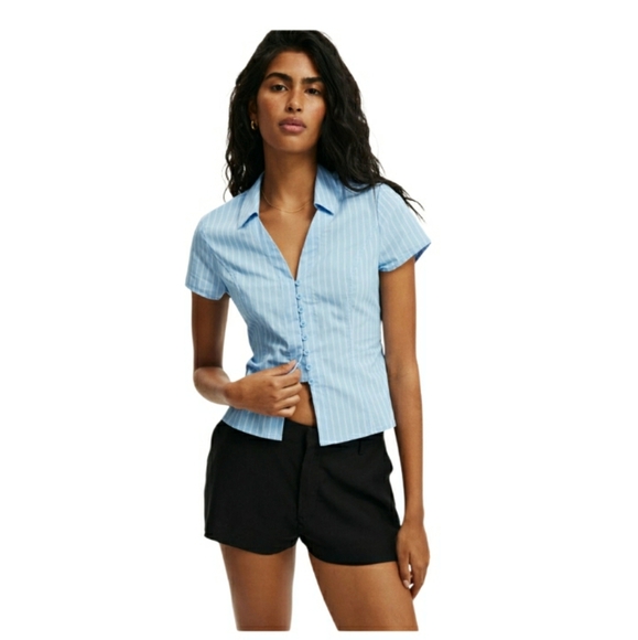 NWT COTTON ON Short Sleeve Fitted Button Up Shirt- 12 - Picture 1 of 6